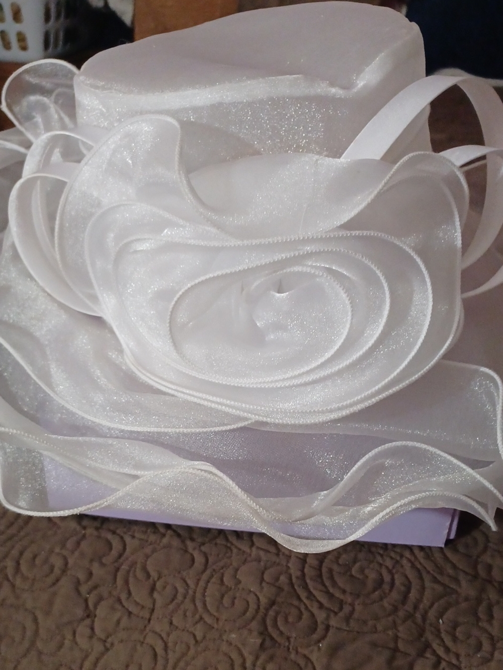 Beautiful White HAT Church Or Wedding For The Elegant Woman